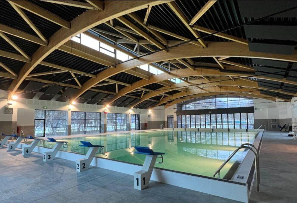 Charmant Logement De Plein Pied Avec Piscine 2* Loudenvielle Exterior foto